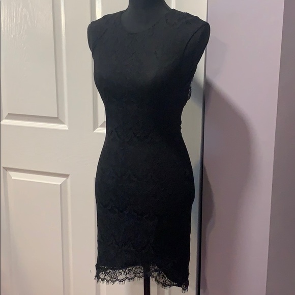 Beautiful black classy dress with open back - Picture 4 of 9